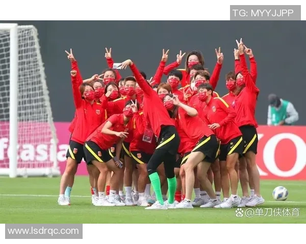 国家足球明星的荣耀与责任:他们如何成为民族的象征与骄傲 国家足球明星的荣耀与责任:他们如何成为民族的象征与骄傲