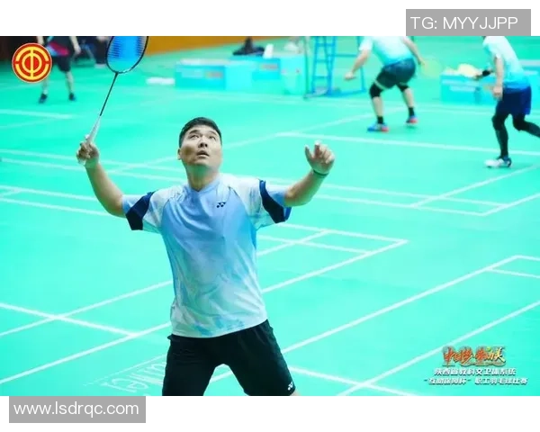 北京羽毛球队在世锦赛中的团队协作展现了团结拼搏的精神与实力 北京羽毛球队在世锦赛中的团队协作展现了团结拼搏的精神与实力