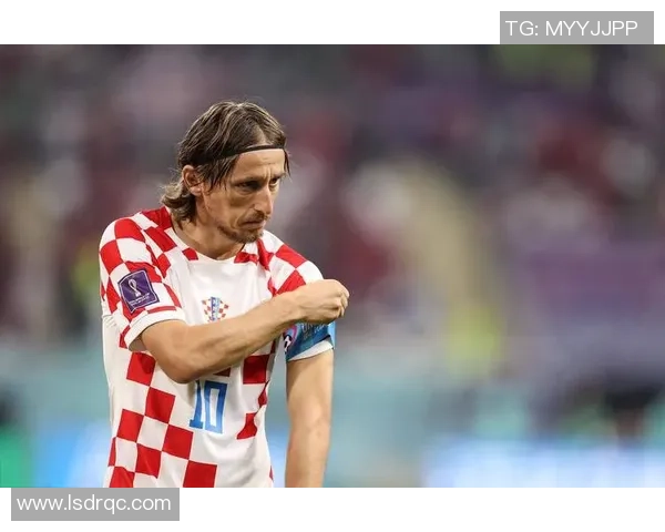 英国足球明星风采展现与经典瞬间回顾之旅