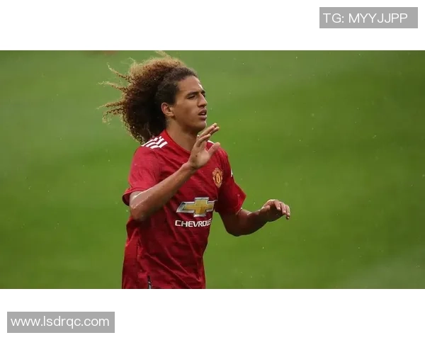 足球明星背后的恐惧与压力揭秘:他们在赛场外最害怕的那些事 足球明星背后的恐惧与压力揭秘:他们在赛场外最害怕的那些事